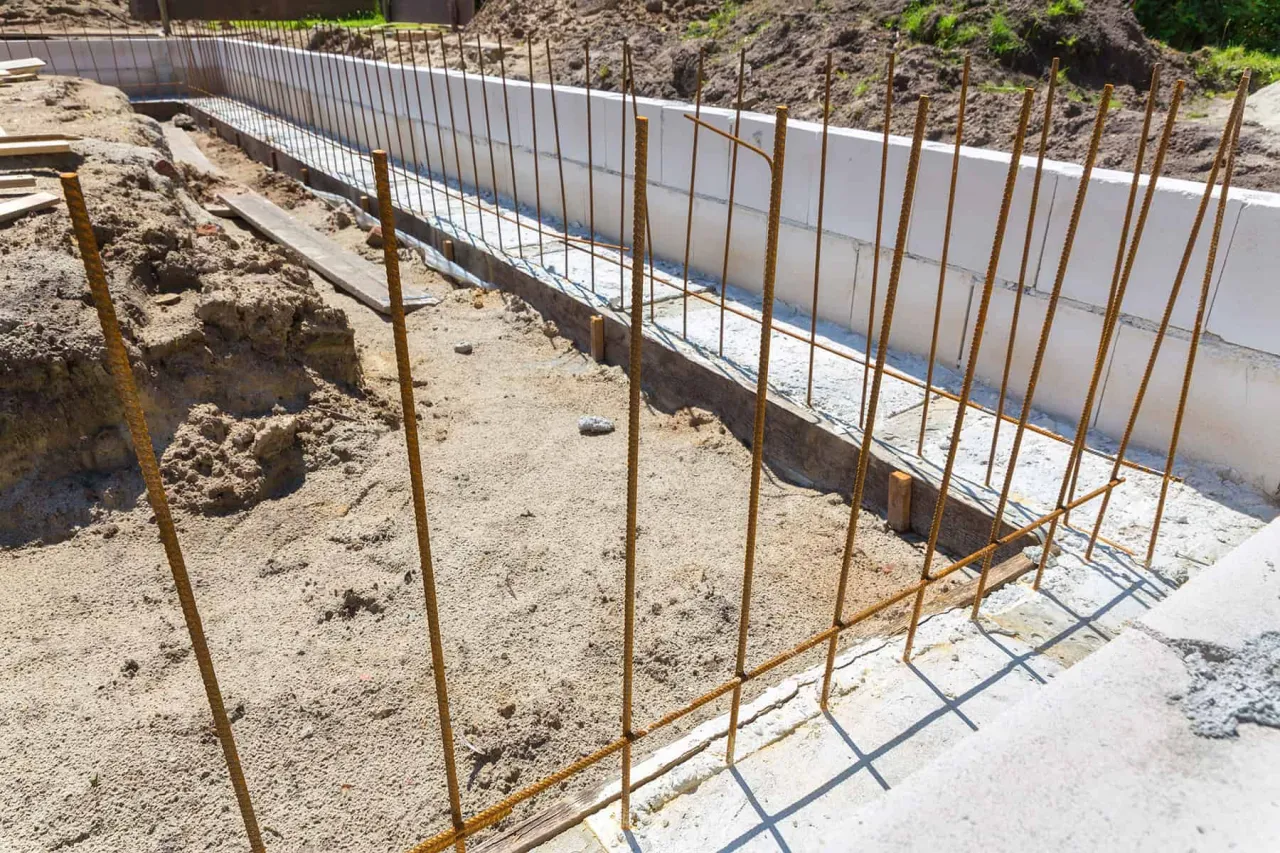 Zbrojenia do betonu: kluczowe techniki i błędy, których unikniesz