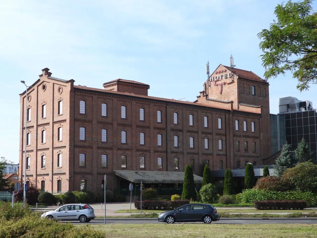 Odkryj hotel przy młynie: Włocławek, Rybnik luksus z duszą Odkryj hotel przy młynie: Włocławek, Rybnik luksus z duszą