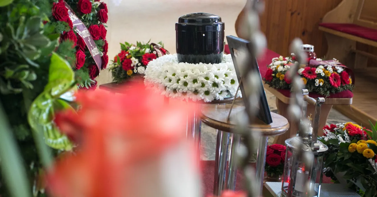 Czy kremacja boli? Poznaj fakty i rozwiej wątpliwości Czy kremacja boli? Poznaj fakty i rozwiej wątpliwości