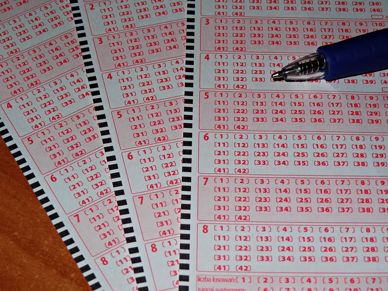 Ile za 4 w Lotto Plus? Zaskakująca nagroda, która Cię zaskoczy!