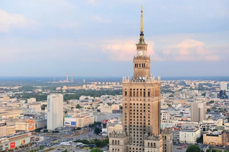 Gdzie wejść na taras widokowy PKiN? Wszystko, co musisz wiedzieć