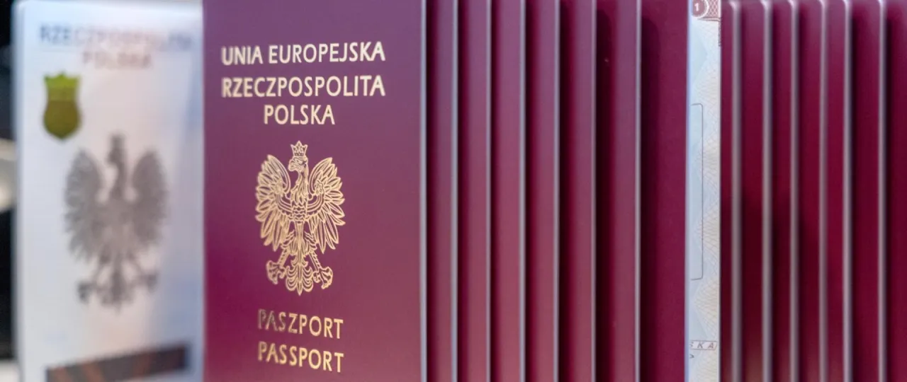 Jak sprawdzić ważność paszportu online? Szybki przewodnik