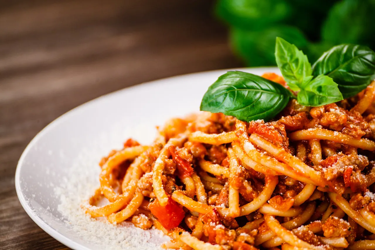 Spaghetti Bolognese - Prosty Przepis, Zawsze Się Udaje! Spaghetti Bolognese - Prosty Przepis, Zawsze Się Udaje!