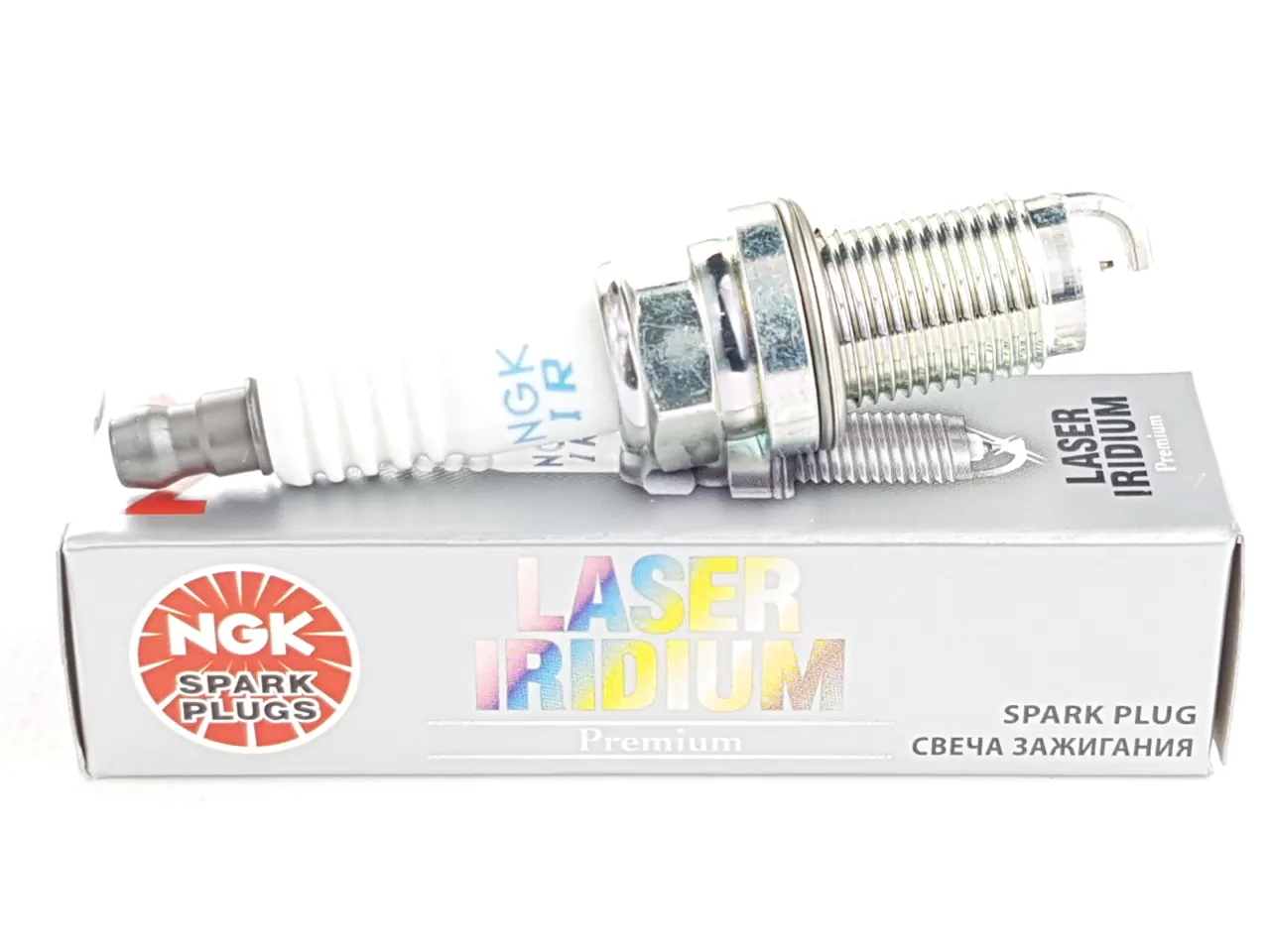 NGK IZFR6K-11S: Honda, podróbki, montaż. Czy Twój silnik na to zasługuje?