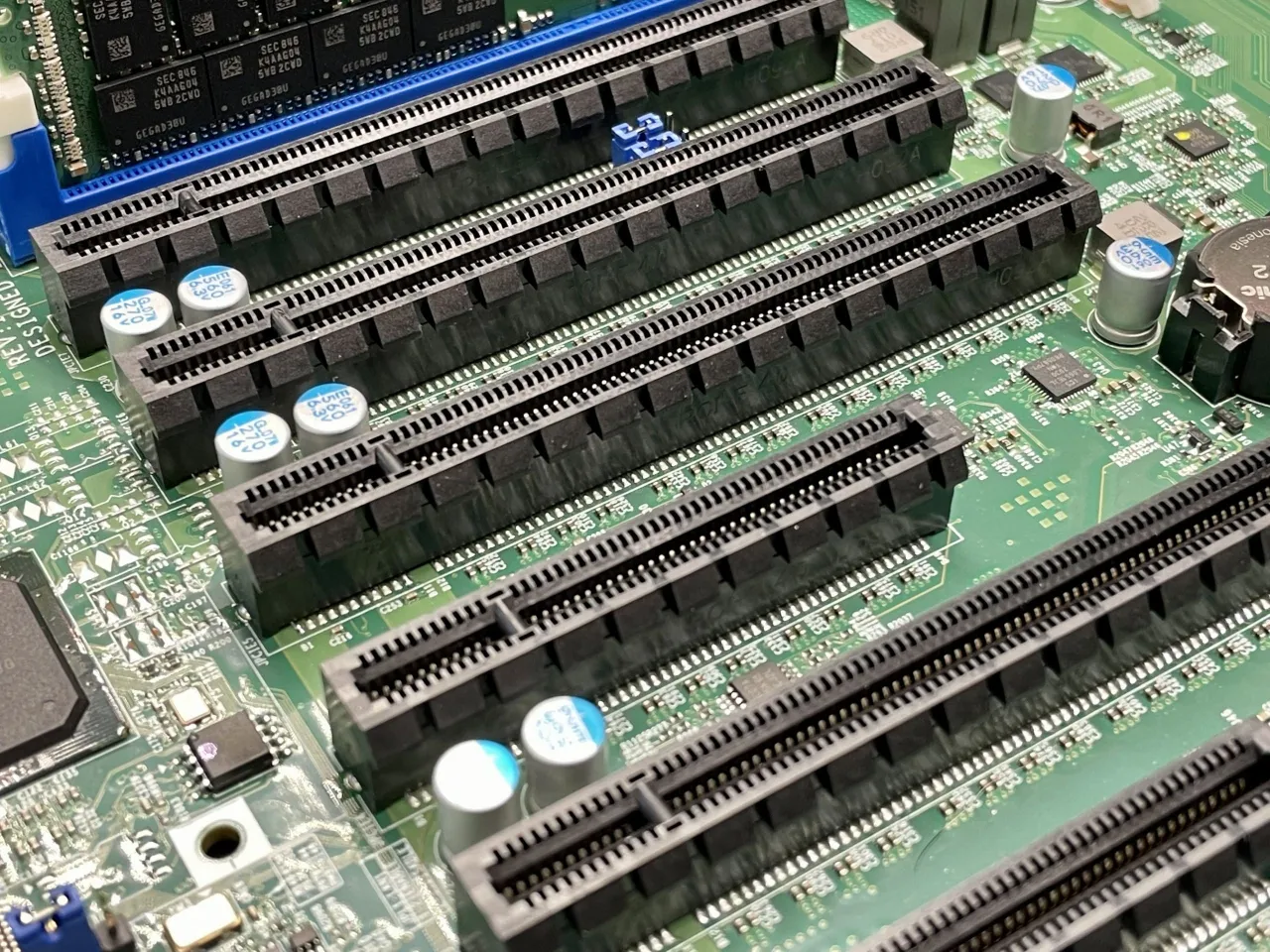 PCIe 4.0 - Czy warto? Kiedy zyskujesz, a kiedy przepłacasz?