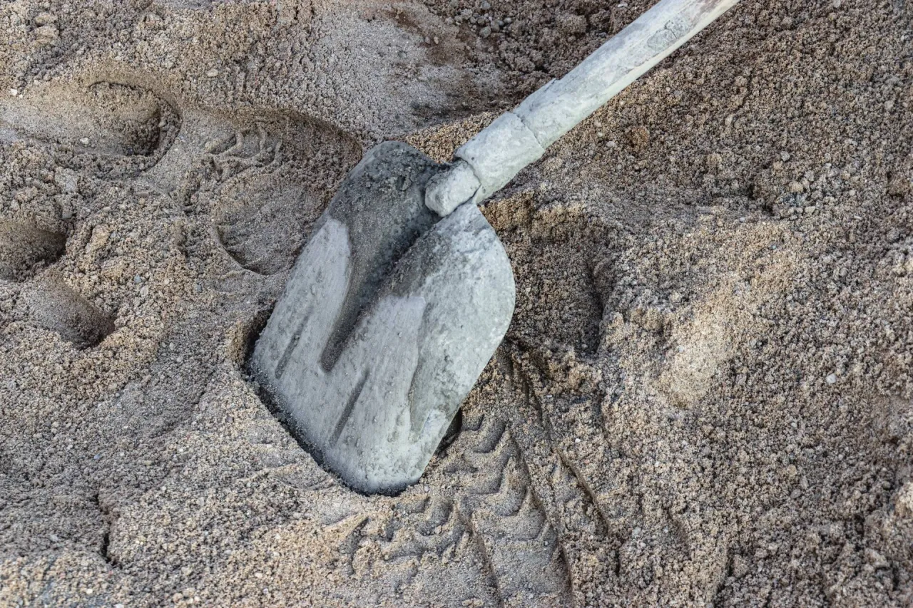Ile betonu z worka gotowej zaprawy? Sprawdź, jak uniknąć błędów w ...
