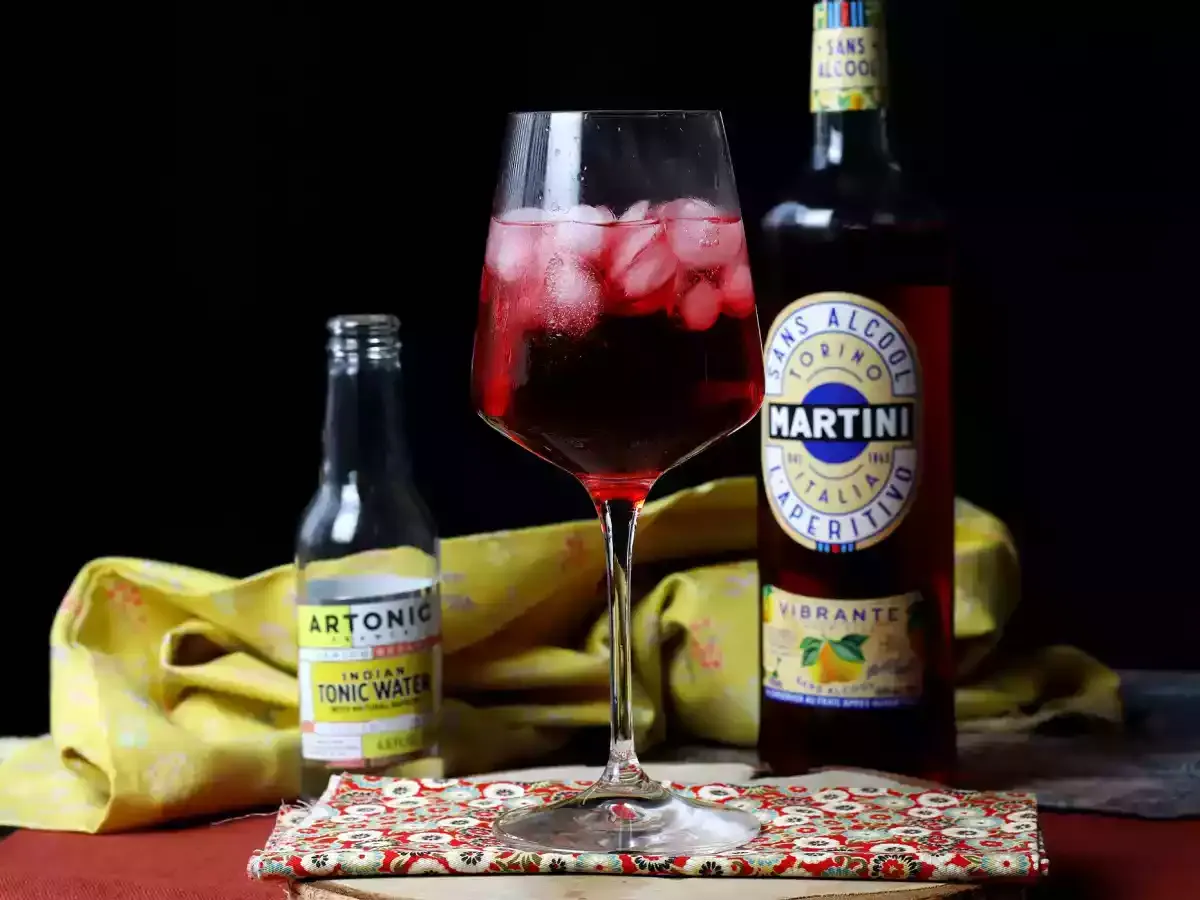 Martini z tonikiem - Twój przewodnik po idealnym drinku Martini z tonikiem - Twój przewodnik po idealnym drinku