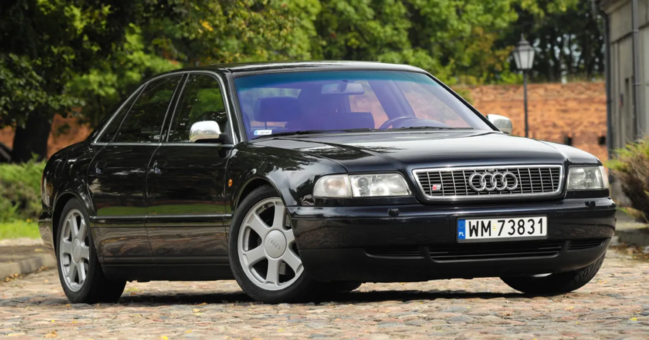 Audi A8 D2 4.2 - Luksusowy youngtimer - czy warto kupić?