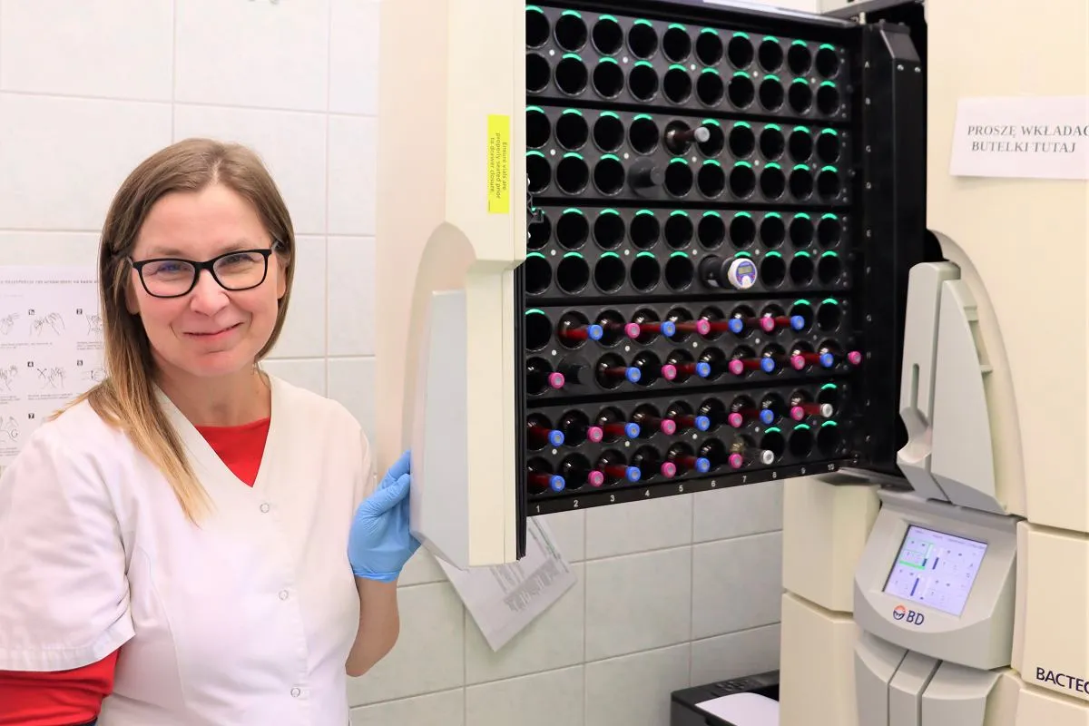 Co po mikrobiologii - Gdzie szukać pracy i ile można zarobić?