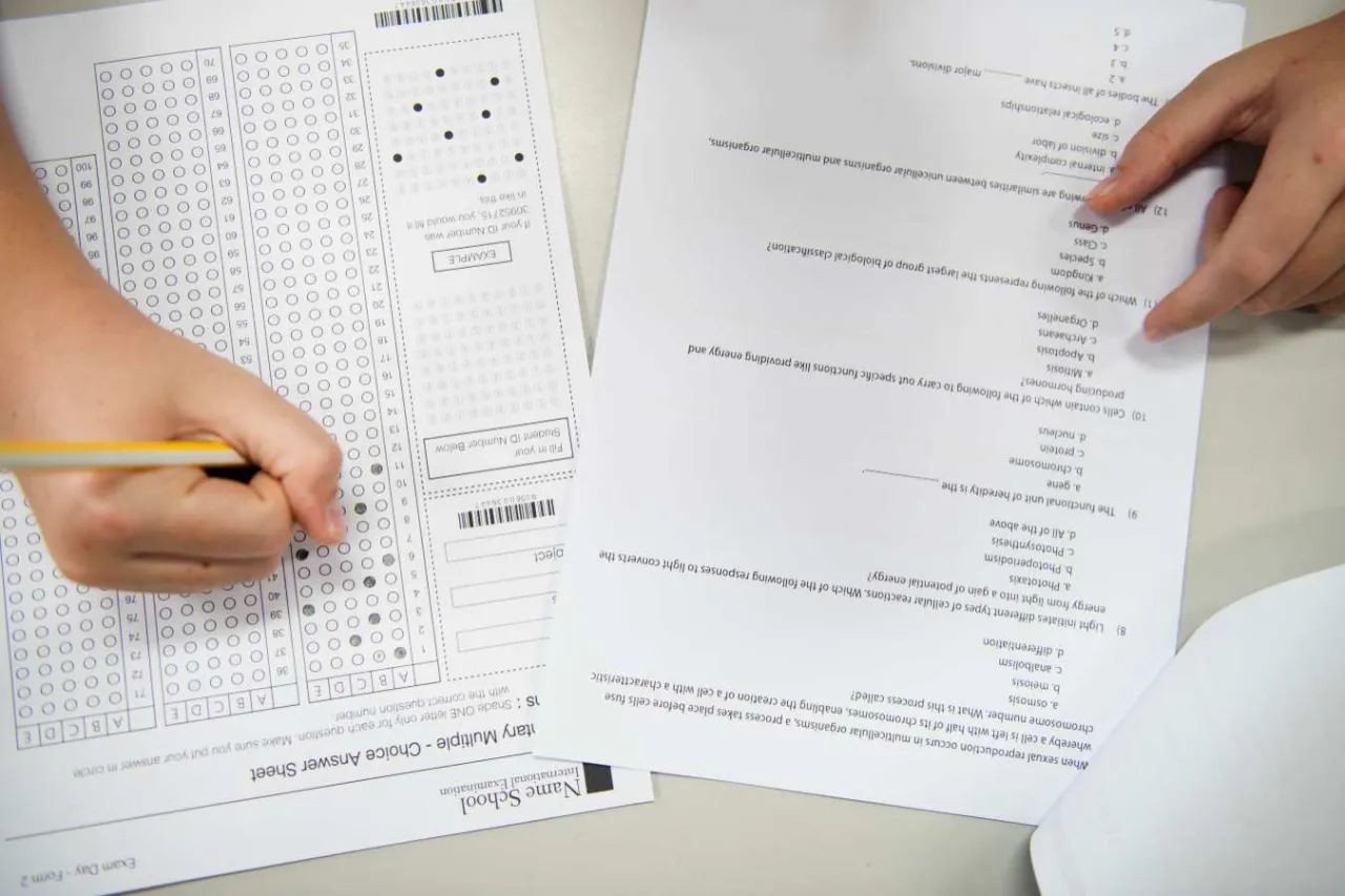 Ile trwa matura z biologii - Jak mądrze rozłożyć 180 minut?