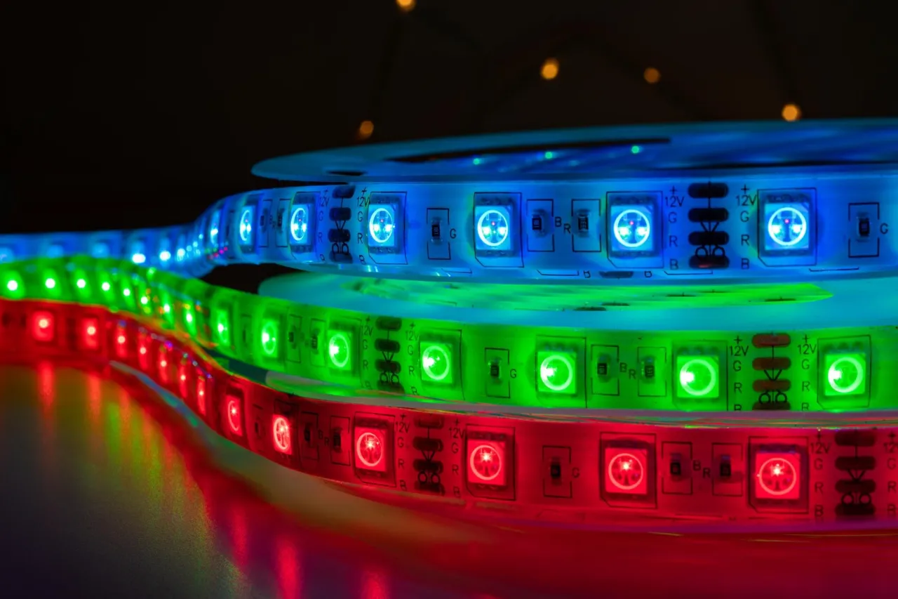 RGB czy ARGB - Które podświetlenie wybrać? Uniknij błędów!