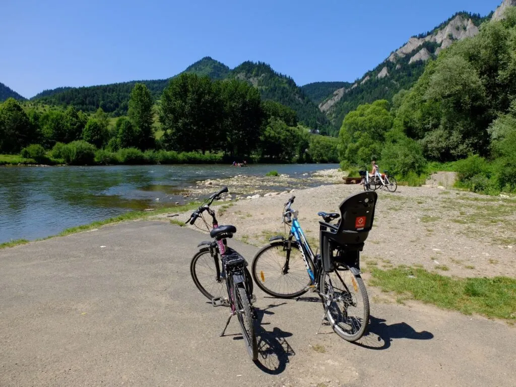 Trasa rowerowa Szczawnica Czerwony Klasztor: malownicze widoki i atrakcje Trasa rowerowa Szczawnica Czerwony Klasztor: malownicze widoki i atrakcje