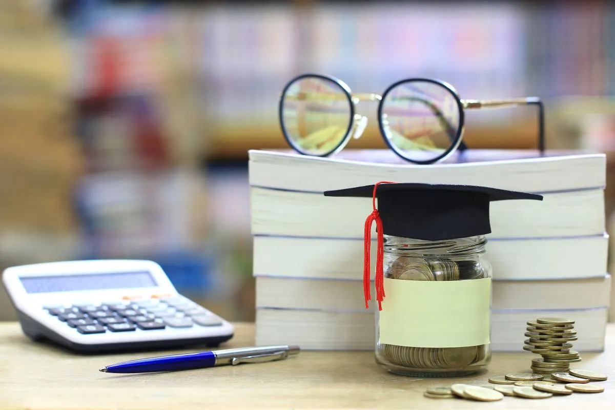 Zatrudnienie studenta do 26 lat - Jak rozliczyć PIT i ZUS bez błędów? Zatrudnienie studenta do 26 lat - Jak rozliczyć PIT i ZUS bez błędów?