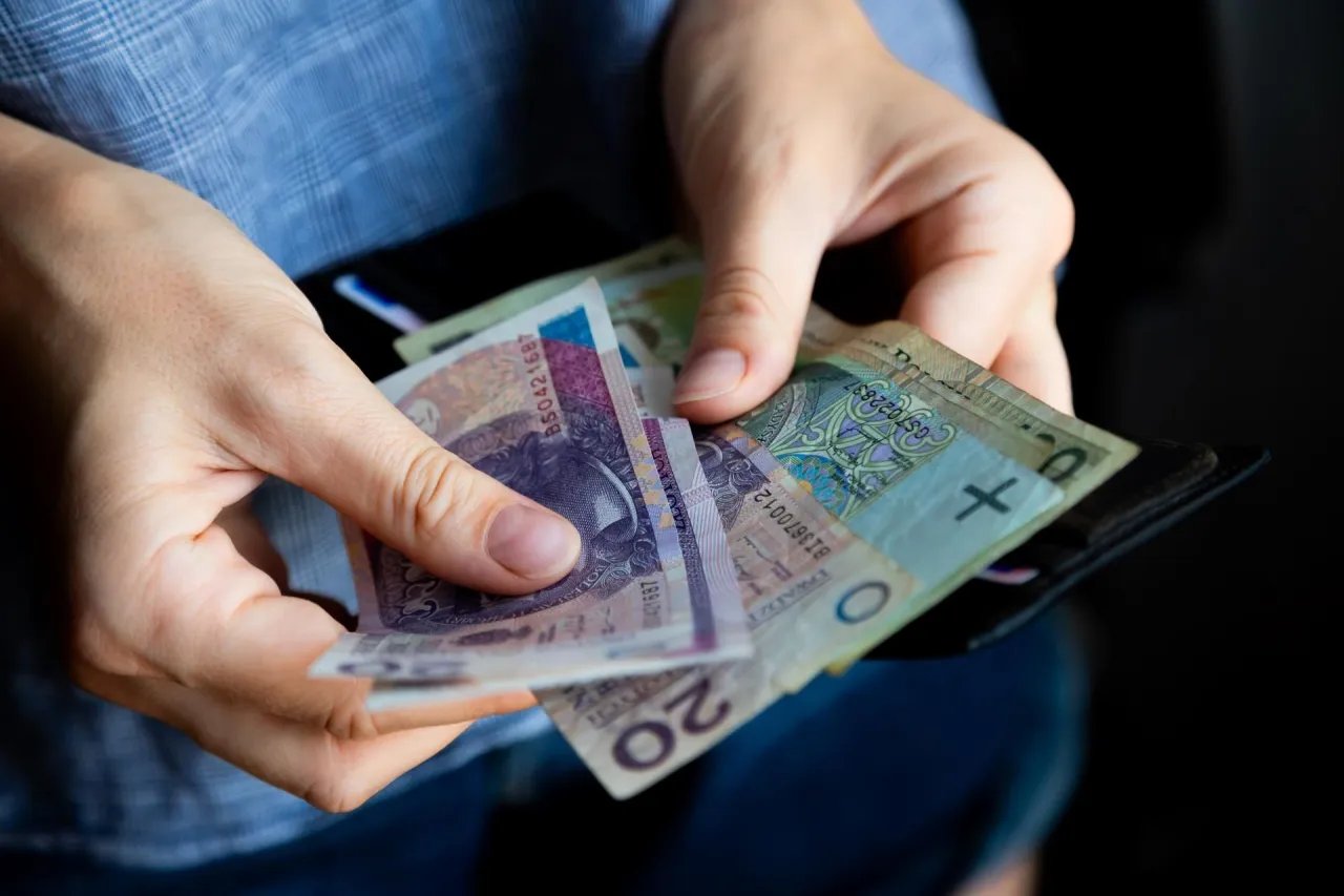 Ile masz przepracowanych lat? Sprawdź staż pracy - urlop, emerytura