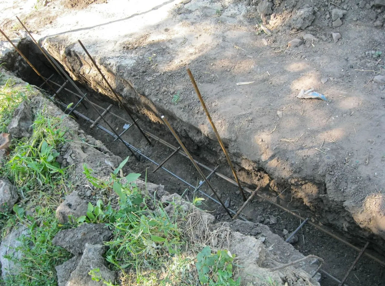 Czy zbroić fundament pod ogrodzenie: poznaj kluczowe wskazania eksperta Czy zbroić fundament pod ogrodzenie: poznaj kluczowe wskazania eksperta