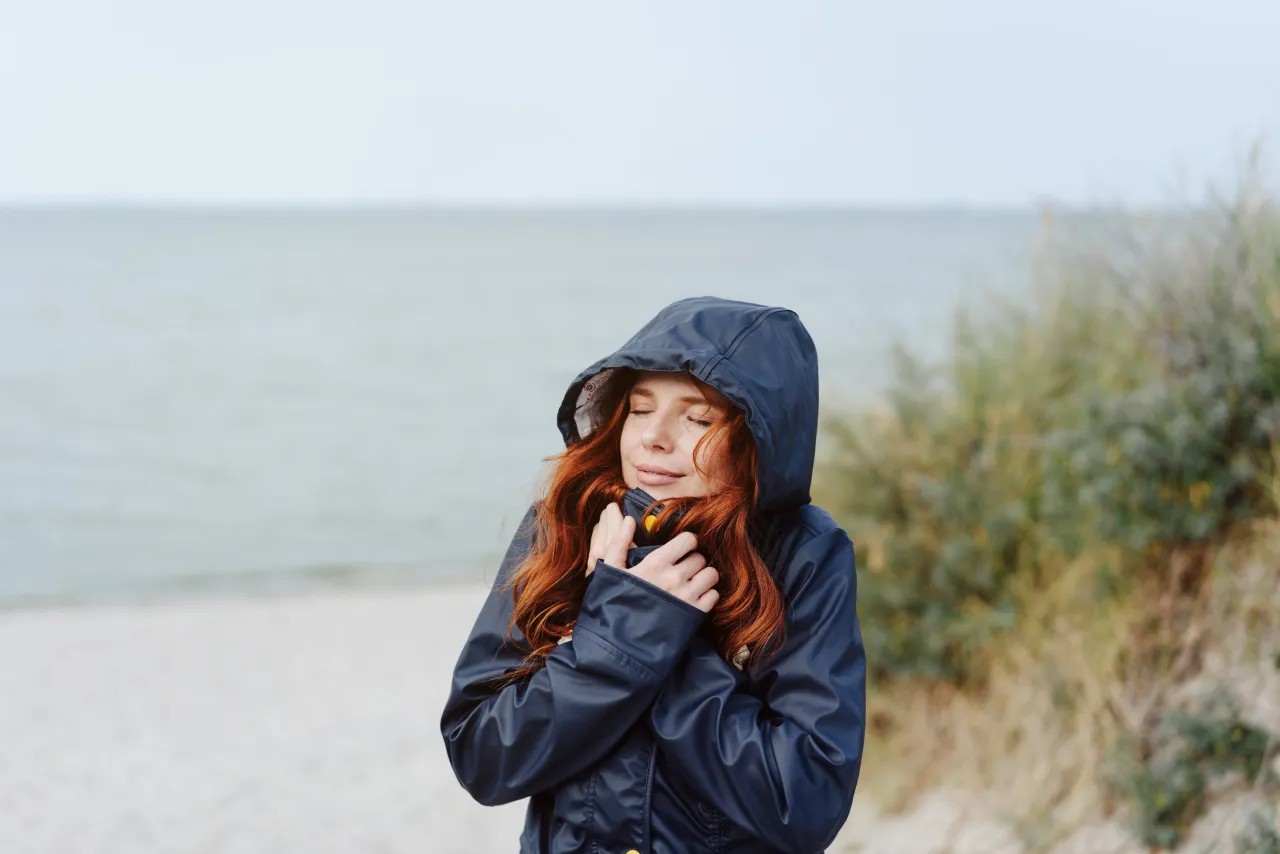 Kurtka parka - poznaj charakterystyczny styl i najmodniejsze stylizacje